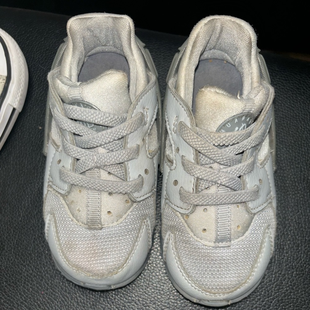 Grey Toddler Nike Size 7